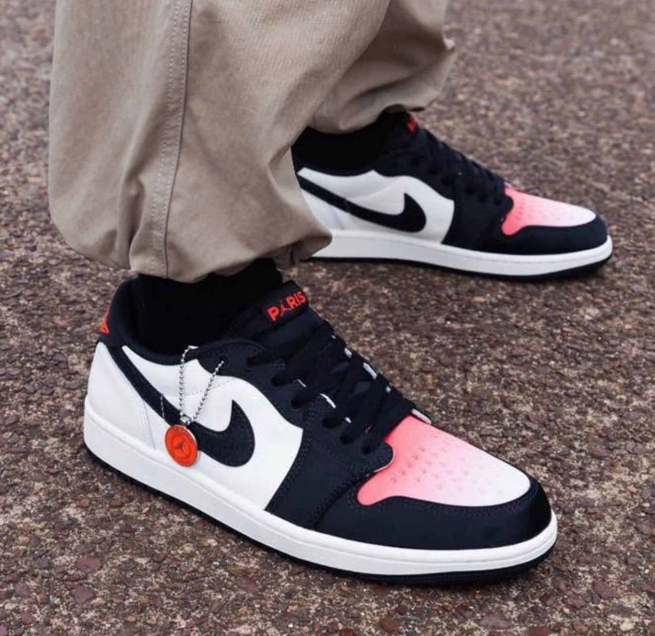 Nike Air Jordan 1 Low  Paris