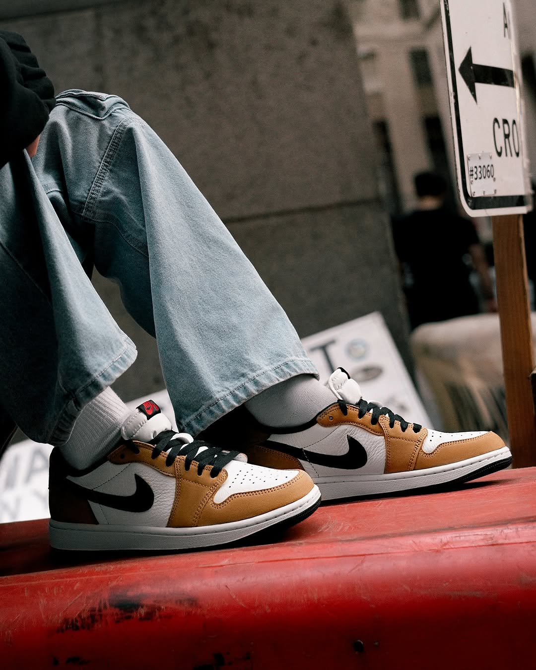 Nike Air Jordan 1 Low OG Rookie of the Year