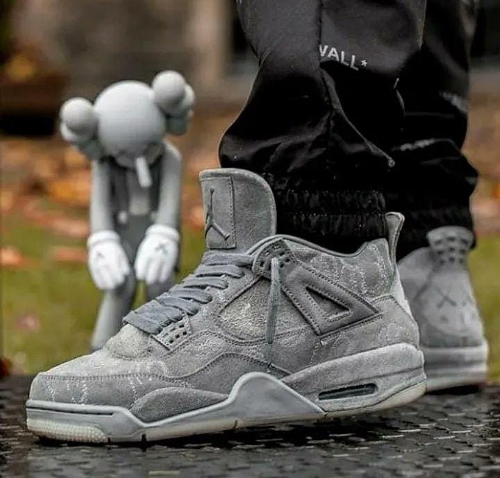 Nike Air Jordan 4 KAWS