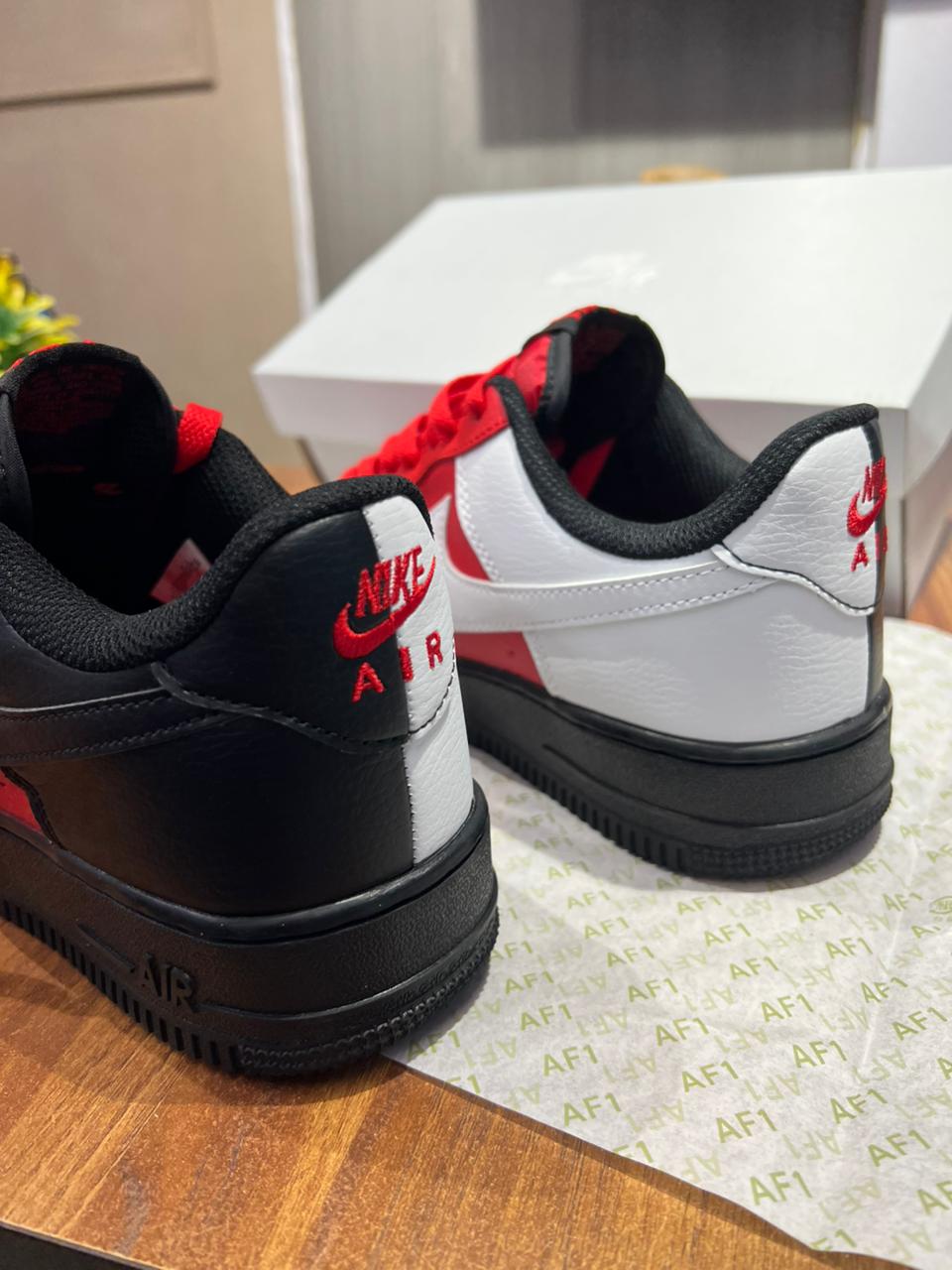 Nike Air Force 1 '07 LV8 sneakers