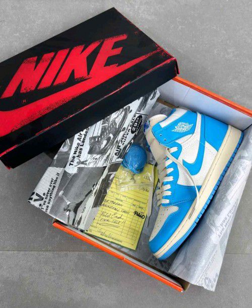 Air Jordan 1 Retro High OG UNC Reimagined