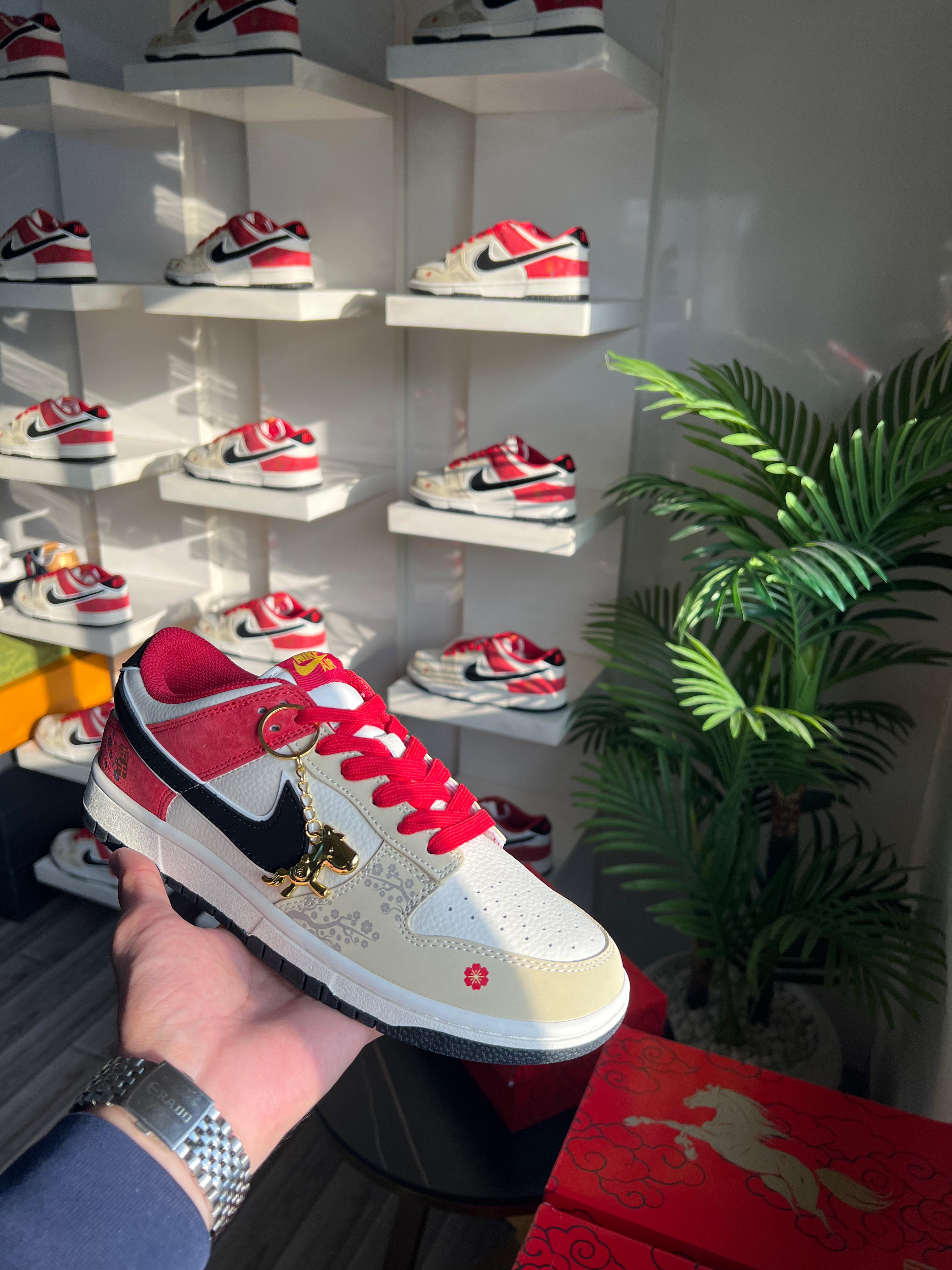 Nike SB Dunk “YEAR OF THE HORSE”