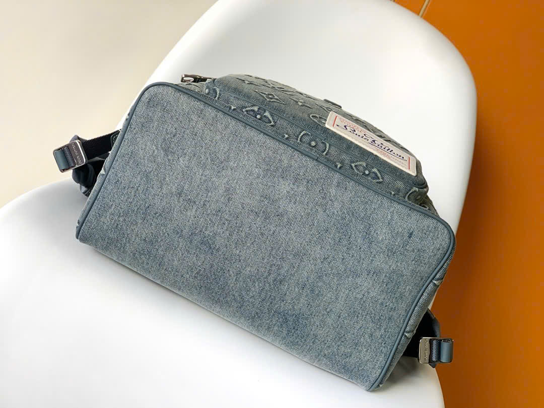 Louis Vuitton Montsouris Cargo Unisex Backpack