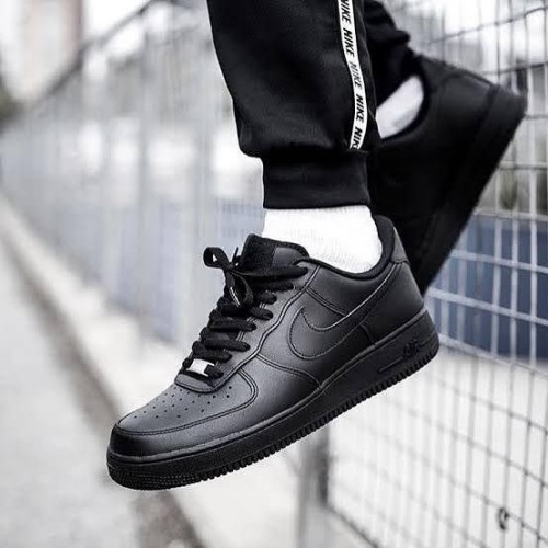 Nike Airforce 1 black