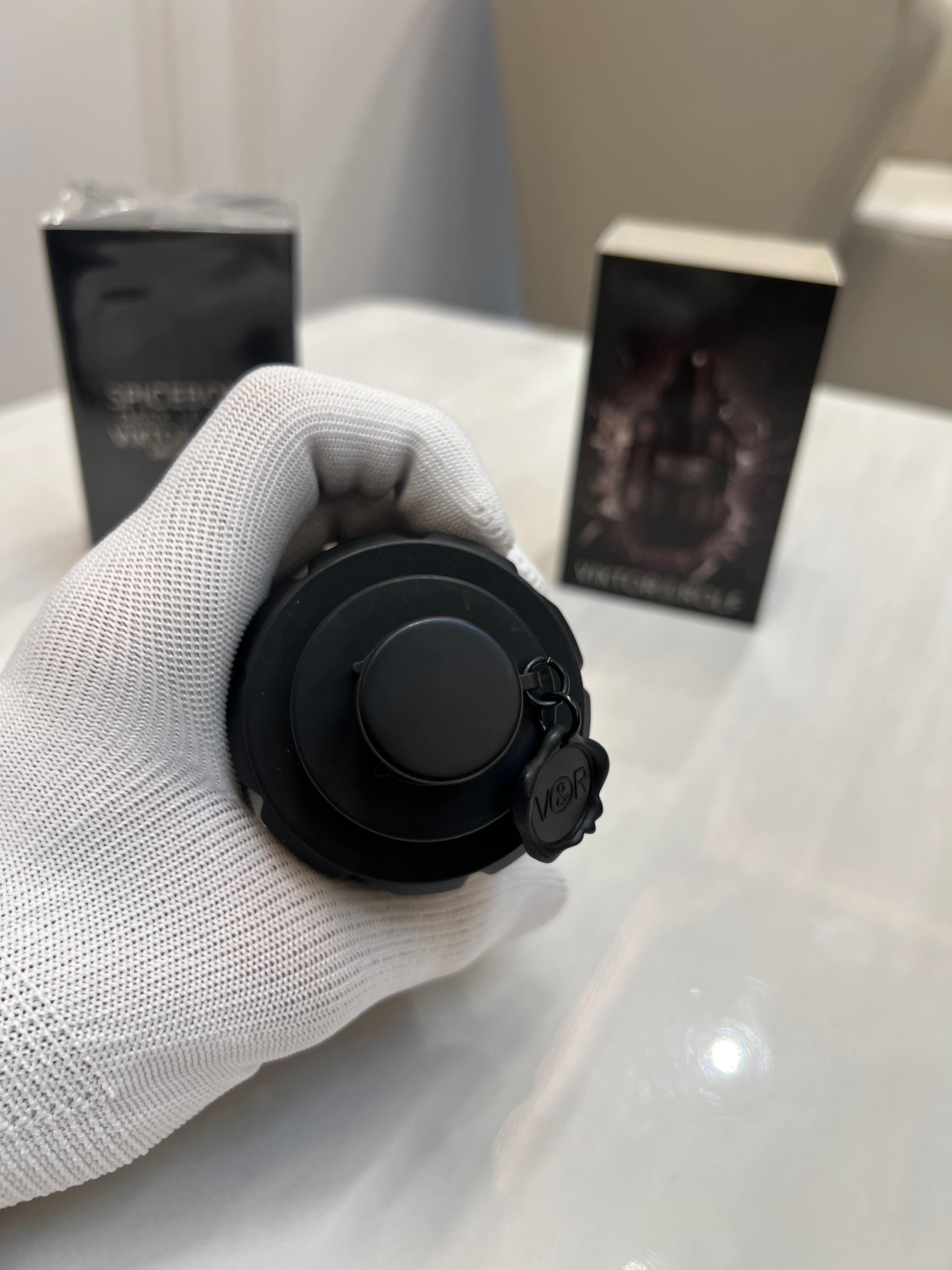 VIKTOR & ROLF SPICEBOMB DARK LEATHER